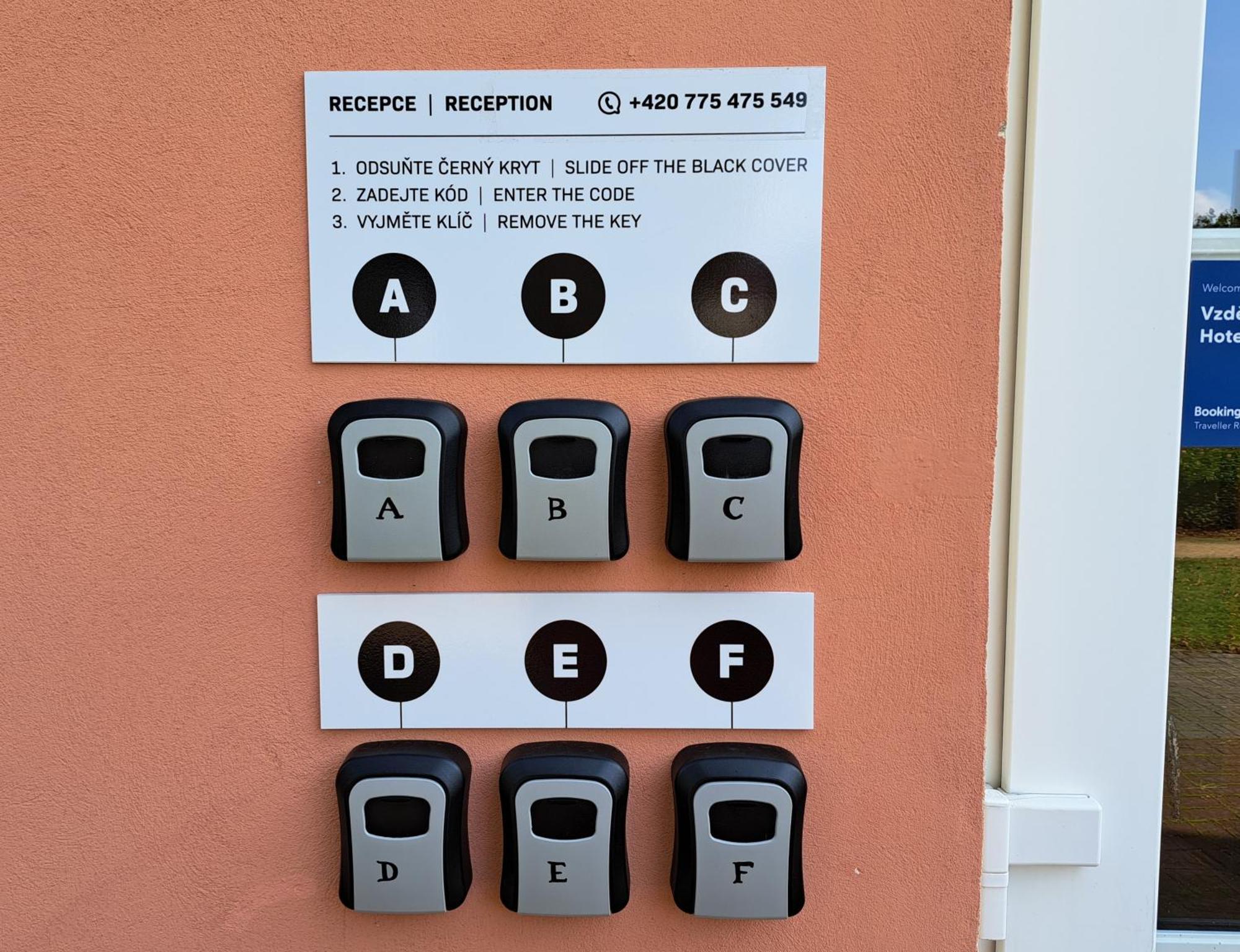 Vzdělávací Středisko a Hotel Varnsdorf Exterior foto